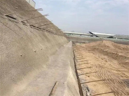布拖河道边坡加固